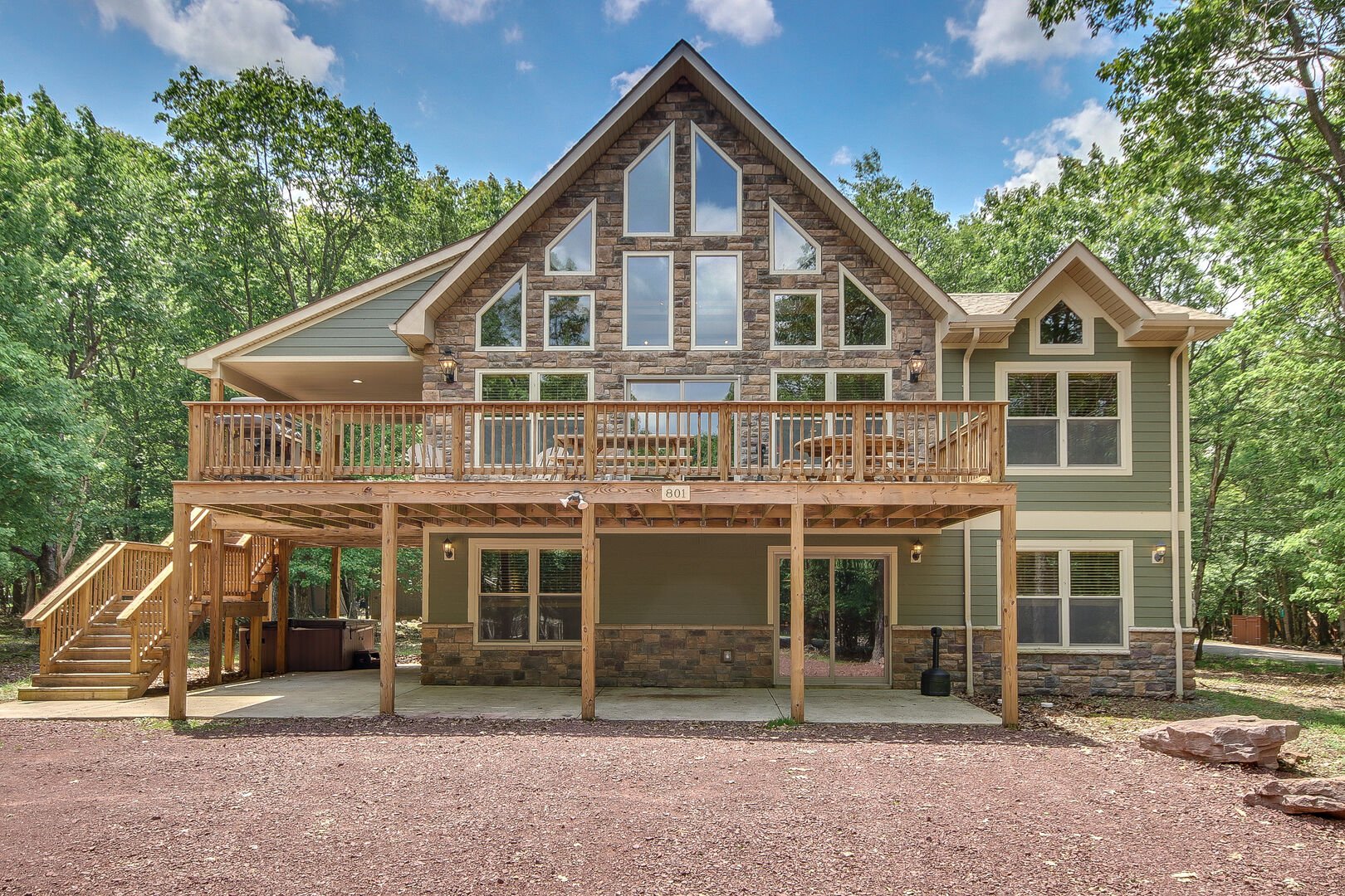 Front view of vacation rental home